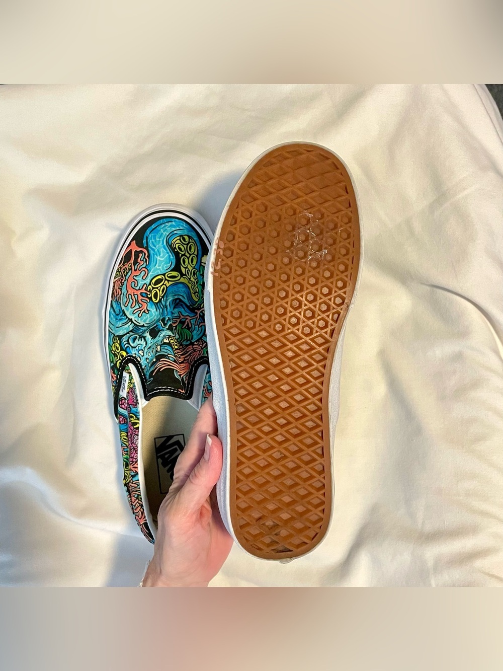 Classic Vans Underwater Octopus Shoes - Mens Size 8.5 - Slip-On Sneakers - Picture 7 of 8